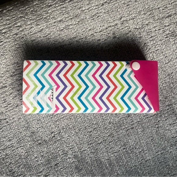 Bundle of 3 pencil cases - Picture 4 of 4